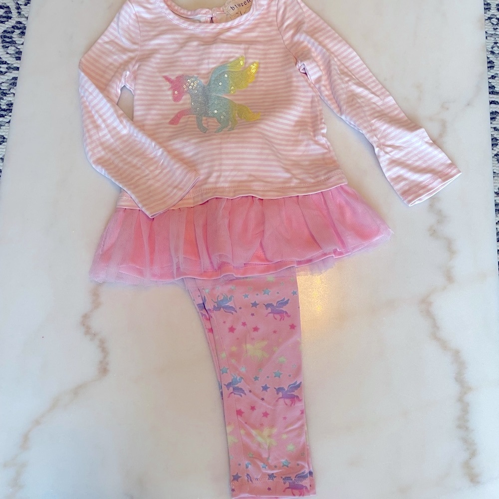 2/$15 🍒 colourful unicorn 2 piece outfit. 18M